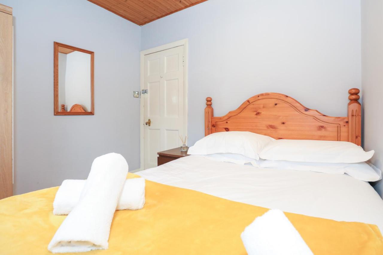 Beautiful 4 Bedroom Cottage - Ideal Location - Free Parking 에든버러 외부 사진