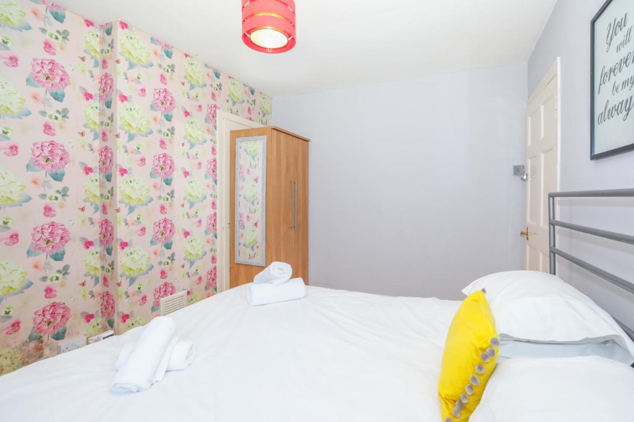 Beautiful 4 Bedroom Cottage - Ideal Location - Free Parking 에든버러 외부 사진