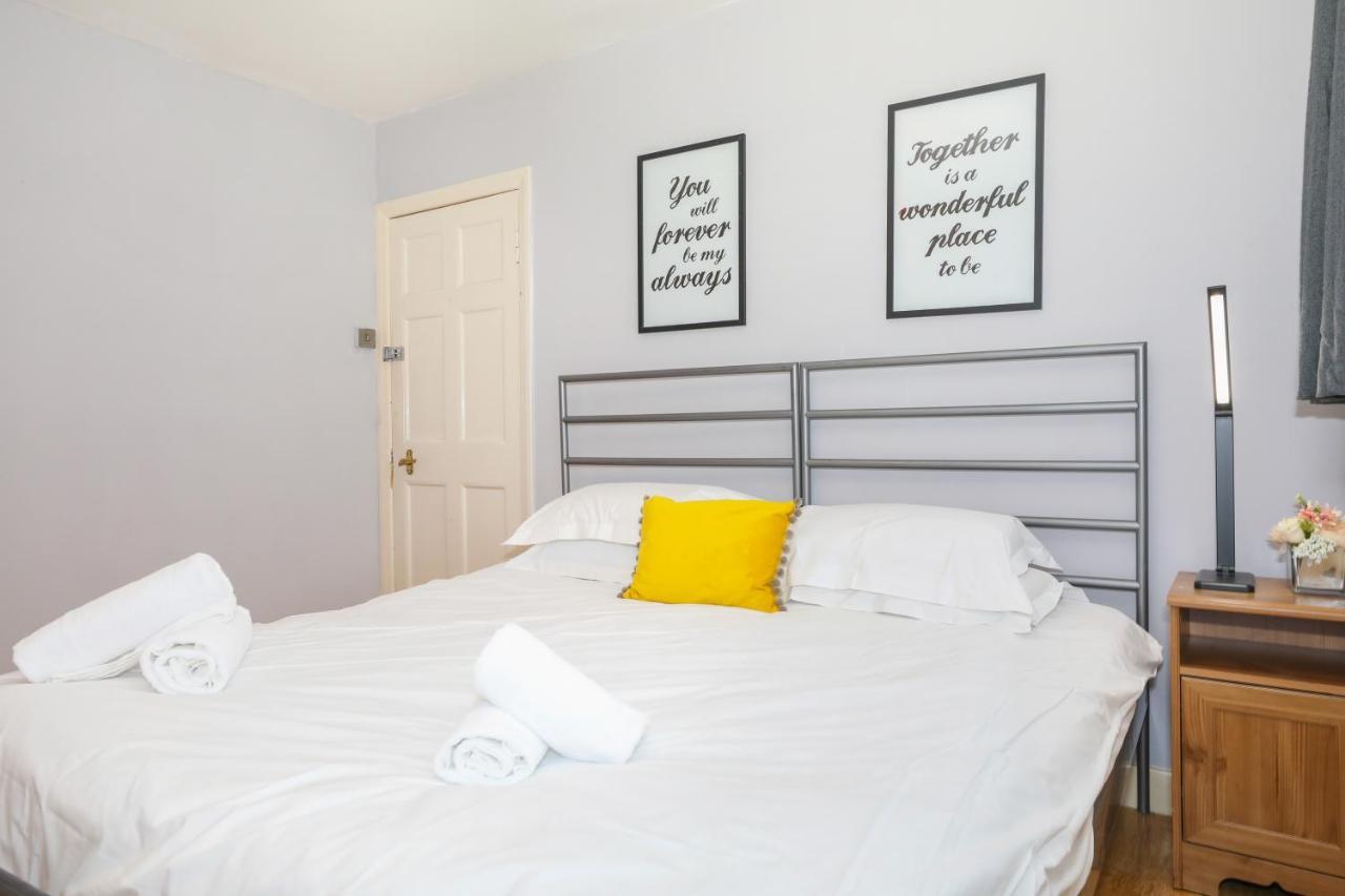Beautiful 4 Bedroom Cottage - Ideal Location - Free Parking 에든버러 외부 사진