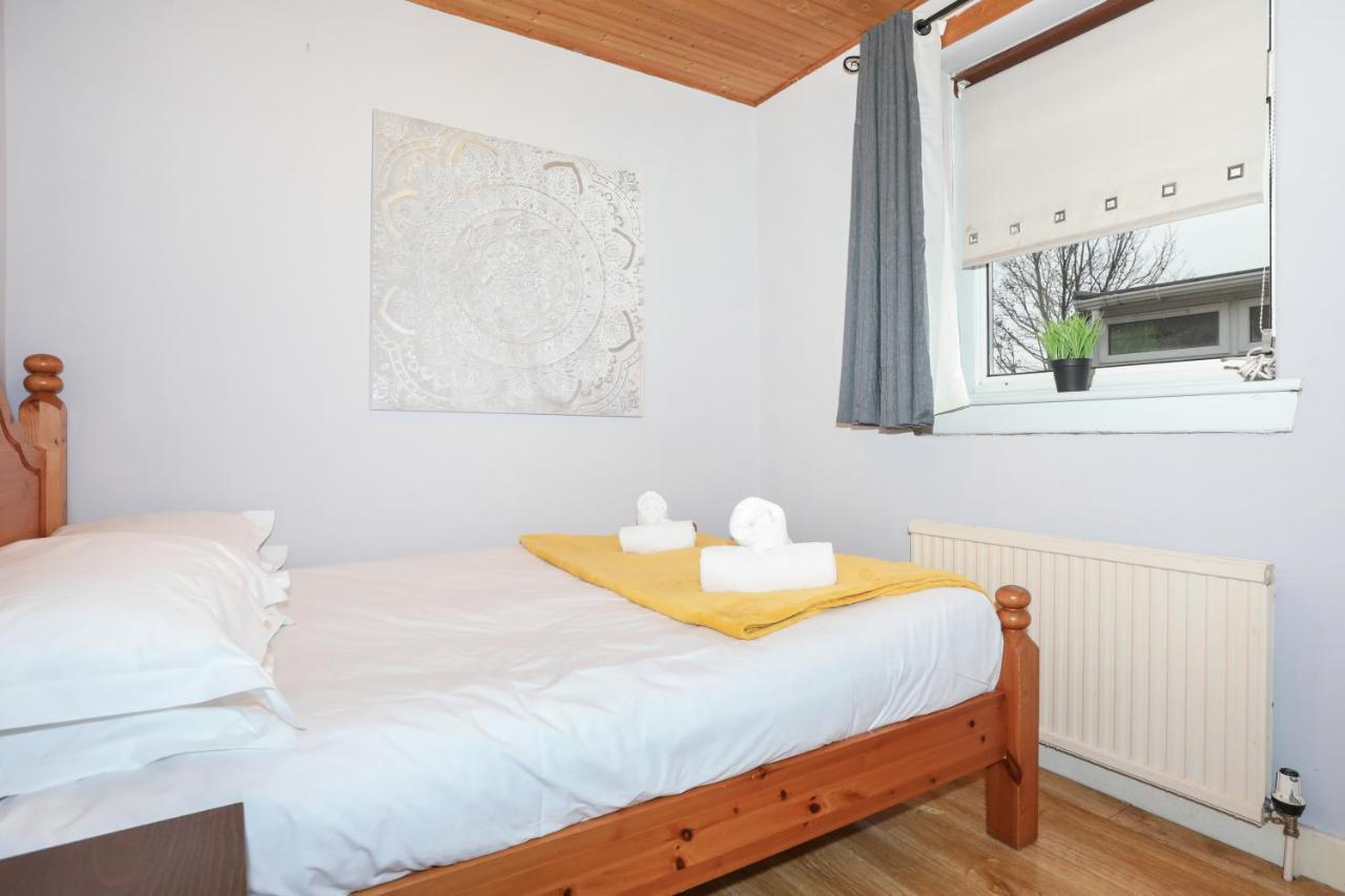 Beautiful 4 Bedroom Cottage - Ideal Location - Free Parking 에든버러 외부 사진
