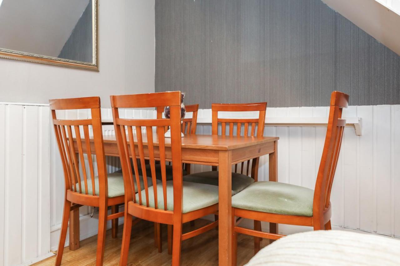 Beautiful 4 Bedroom Cottage - Ideal Location - Free Parking 에든버러 외부 사진