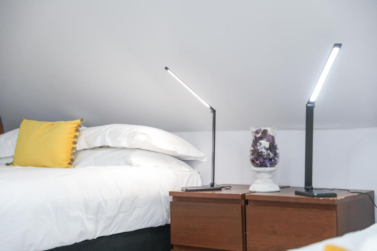 Beautiful 4 Bedroom Cottage - Ideal Location - Free Parking 에든버러 외부 사진