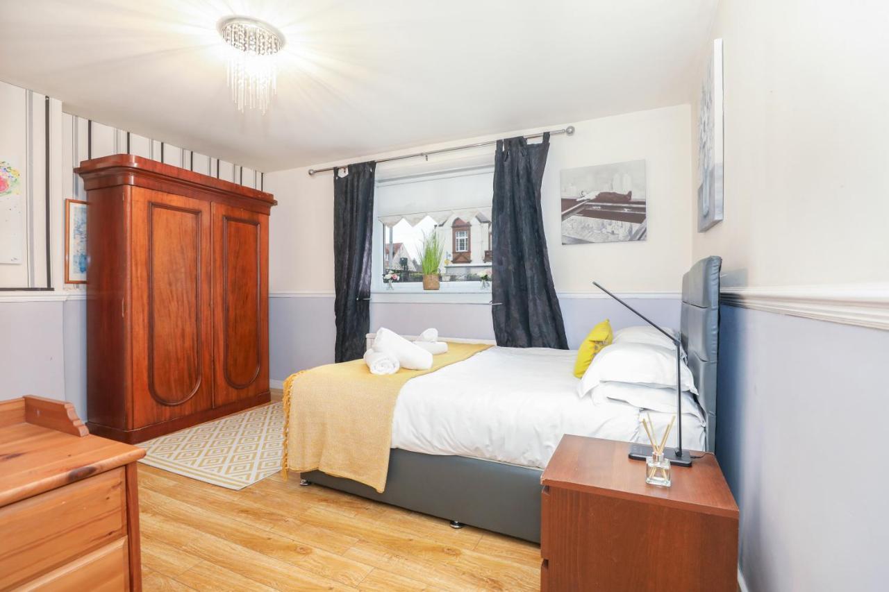 Beautiful 4 Bedroom Cottage - Ideal Location - Free Parking 에든버러 외부 사진