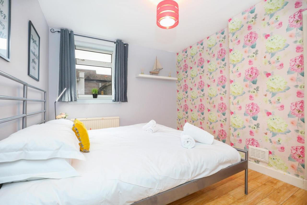 Beautiful 4 Bedroom Cottage - Ideal Location - Free Parking 에든버러 외부 사진