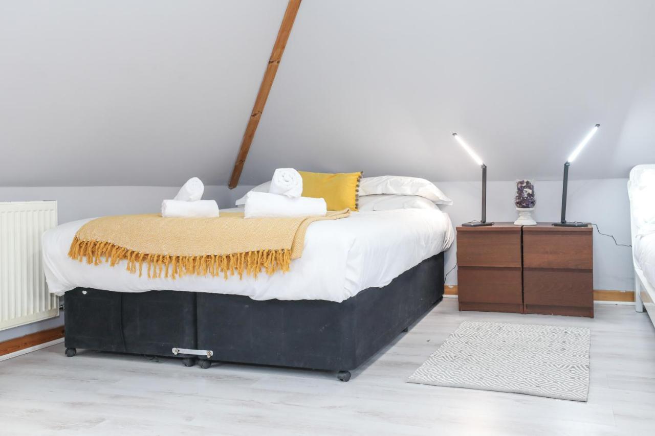 Beautiful 4 Bedroom Cottage - Ideal Location - Free Parking 에든버러 외부 사진