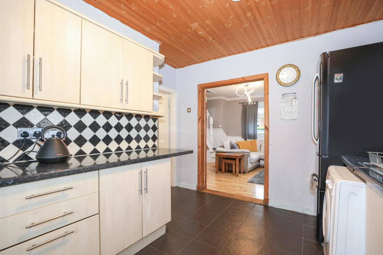 Beautiful 4 Bedroom Cottage - Ideal Location - Free Parking 에든버러 외부 사진
