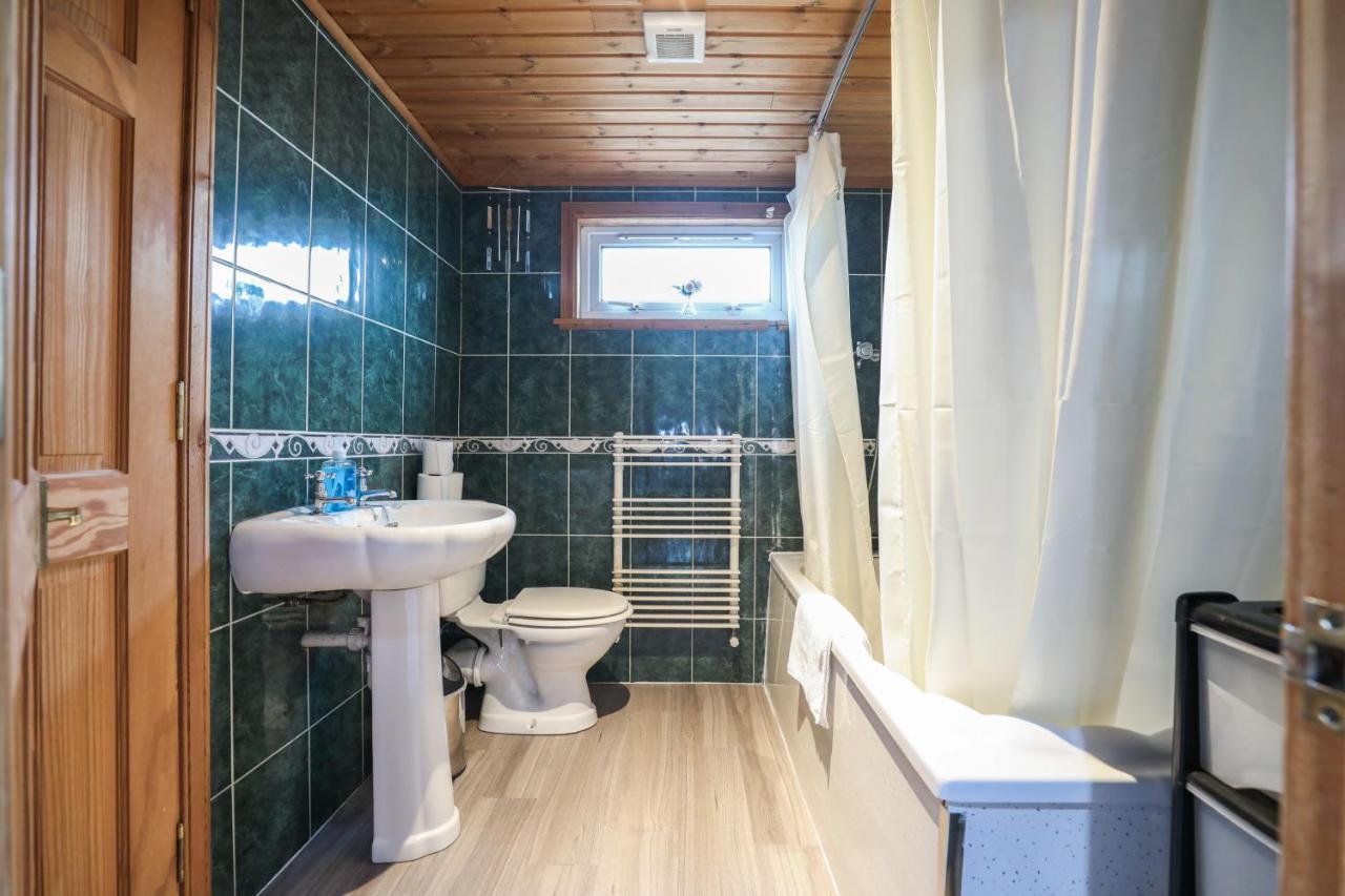 Beautiful 4 Bedroom Cottage - Ideal Location - Free Parking 에든버러 외부 사진