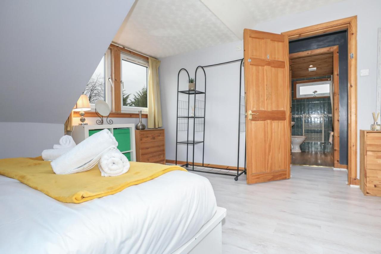 Beautiful 4 Bedroom Cottage - Ideal Location - Free Parking 에든버러 외부 사진